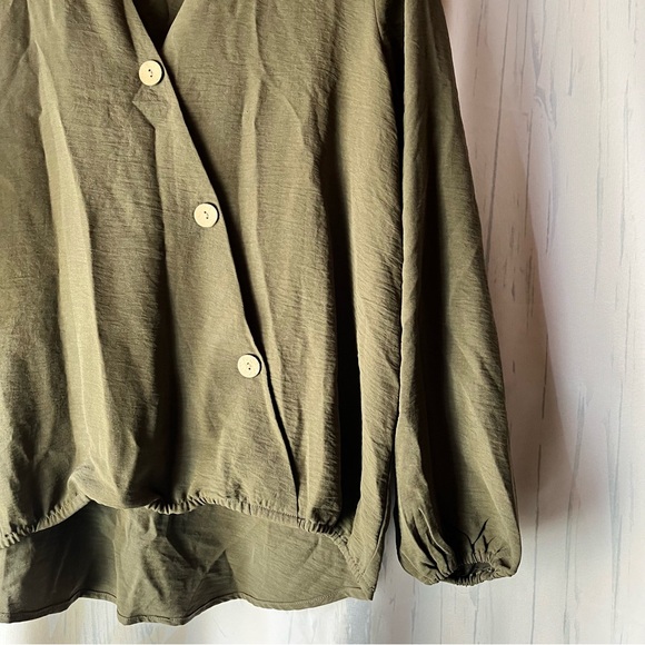 FRED DAVID Olive Green Top - Picture 2 of 6